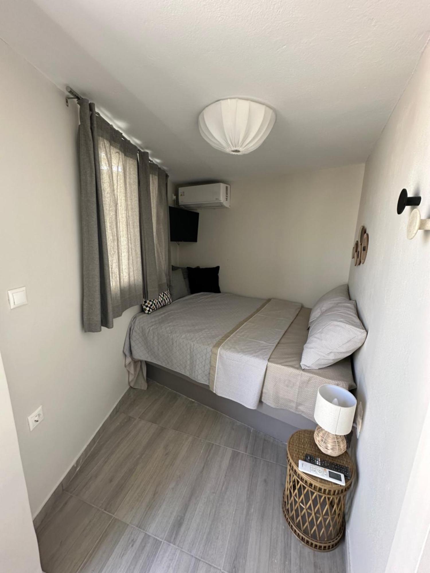 אתונה Central House In Plaka מראה חיצוני תמונה